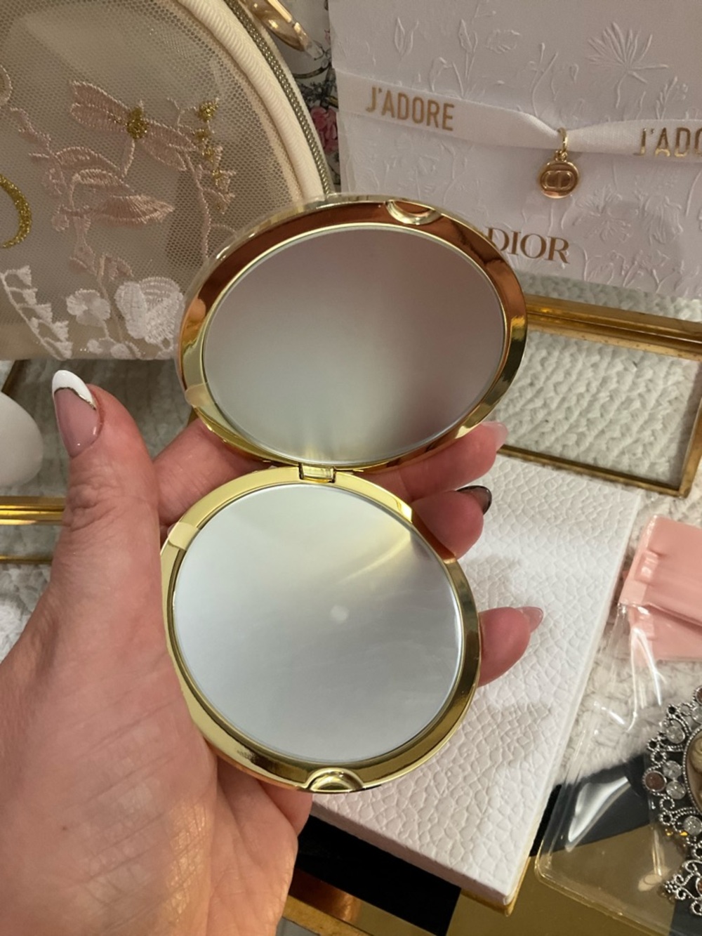 Dior Beauty Mirror, j’adore EDP, Makeup Pouch, Bracelet & more | Gift READY❣️❣️ - Picture 2 of 15